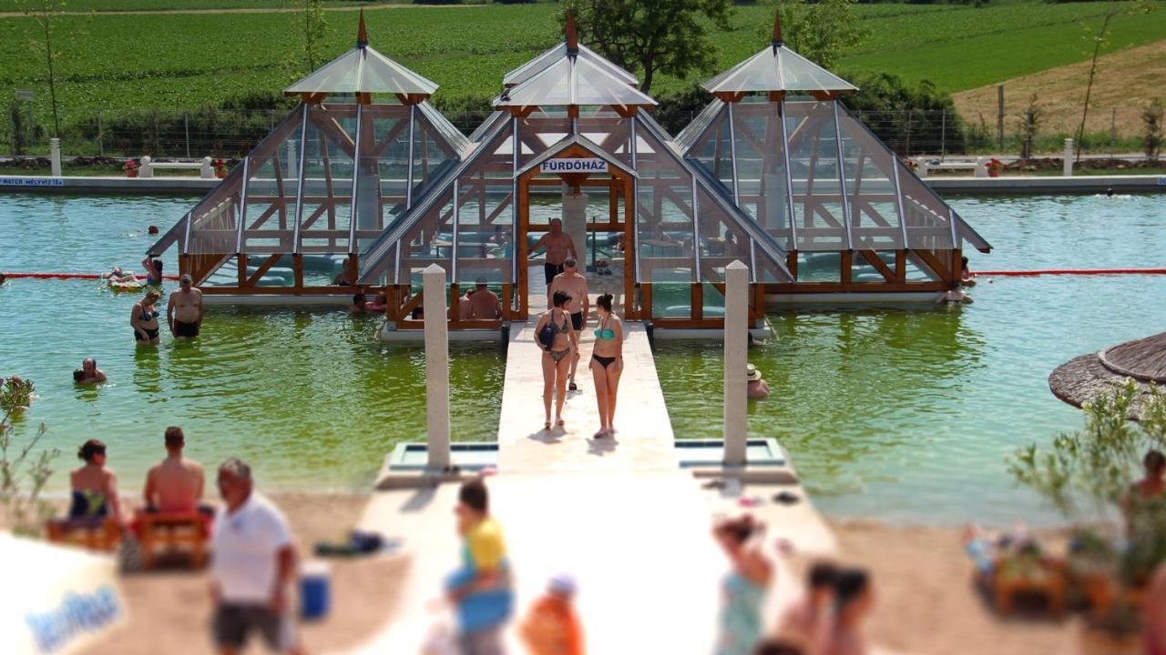 Egri Korona Borhaz Es Wellness Hotel Demjén Exterior photo